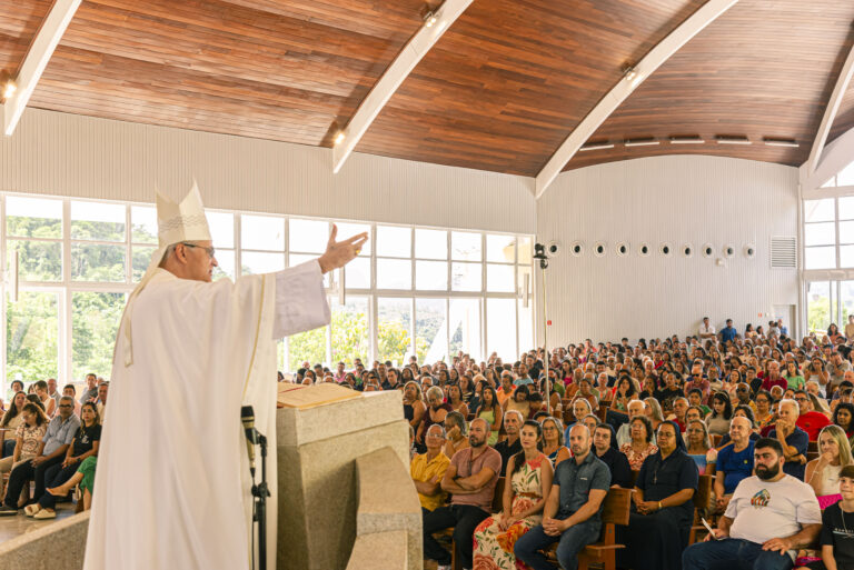 JUBILEU DE ESPERANÇA: PRIMEIRA MISSA JUBILAR É CELEBRADA NO SANTUÁRIO