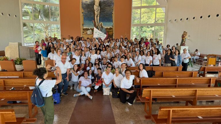 PASTORAL DA SAÚDE DA ARQUIDIOCESE DE VITÓRIA REALIZA PEREGRINAÇÃO AO SANTUÁRIO