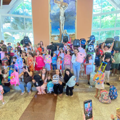 ESTUDO E ORAÇÃO: BÊNÇÃO DAS MOCHILAS MARCA O INÍCIO DA JORNADA ESCOLAR NO SANTUÁRIO